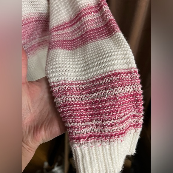 Boatneck Benetton sweater, light weight, light sparkle. - Picture 2 of 3